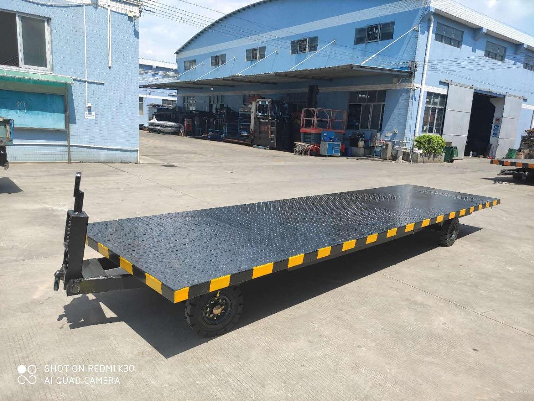 2吨爱体育官方网站 无动力牵引工具拖车案例