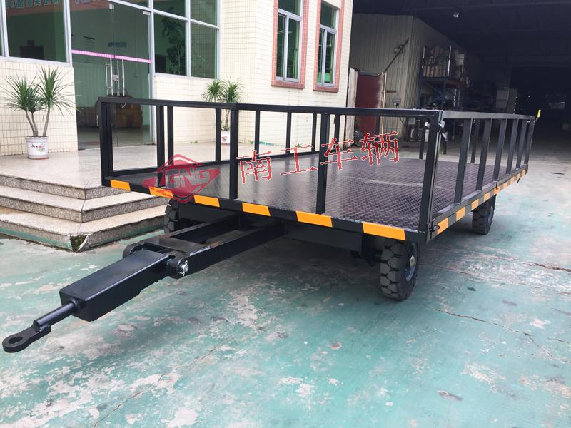 无动力叉车牵引6吨护栏型爱体育官方网站黑色