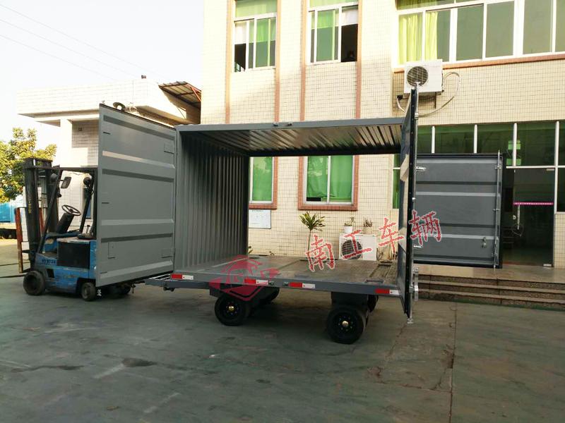 无动力全挂15吨三开门箱式爱体育官方网站非标订