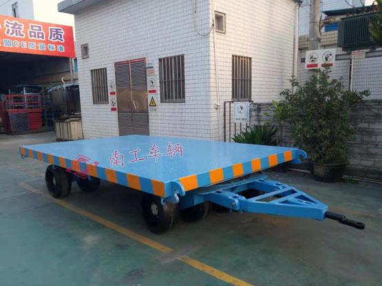25吨重型爱体育官方网站 全挂式工具车