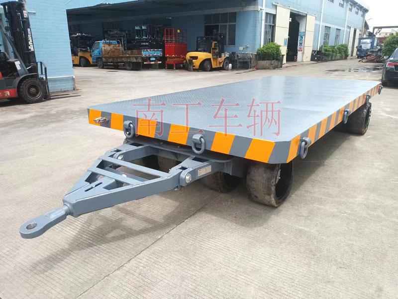 25吨重型工业爱体育官方网站 全挂式牵引拖车底盘