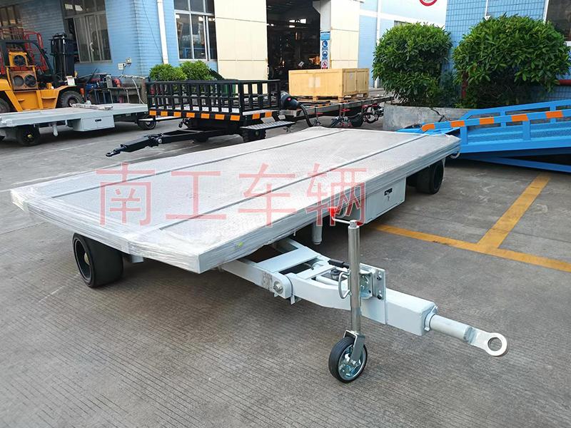 6吨牵引船艇转运工具爱体育官方网站