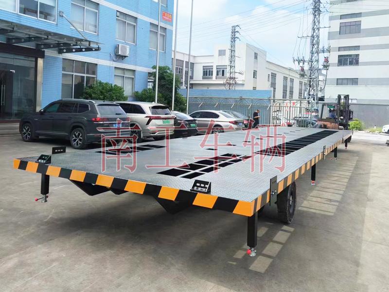 22吨预制移动方舱底盘 重型工业爱体育官方网站
