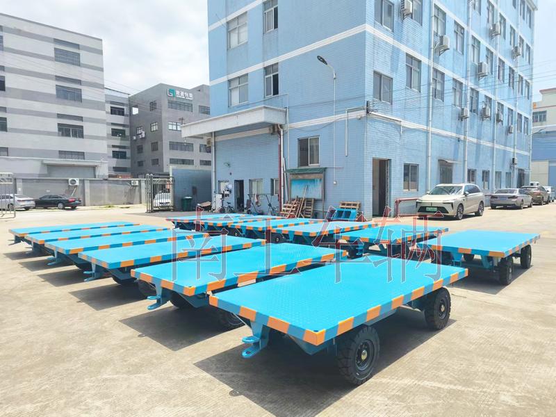 3吨全挂式牵引爱体育官方网站可拆护栏