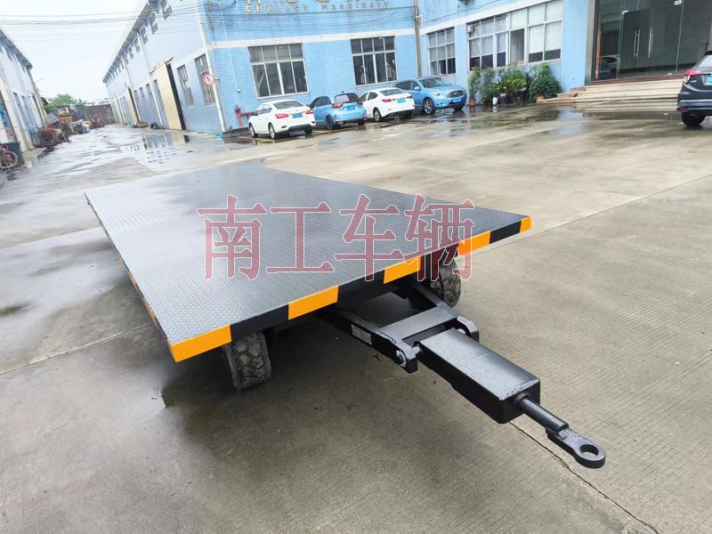 6吨牵引爱体育官方网站 工业全挂拖车