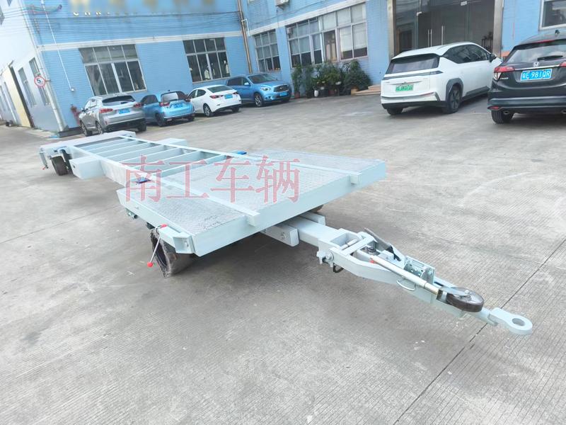 18吨牵引式船舶舯段转运工具爱体育官方网站