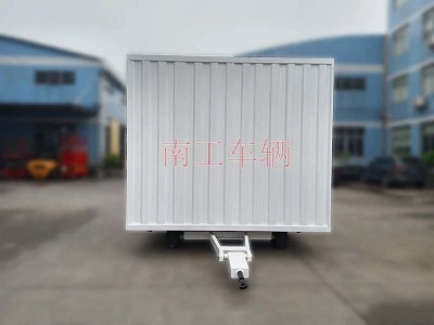3吨无动力叉车牵引箱式全挂爱体育官方网站1I.jpg
