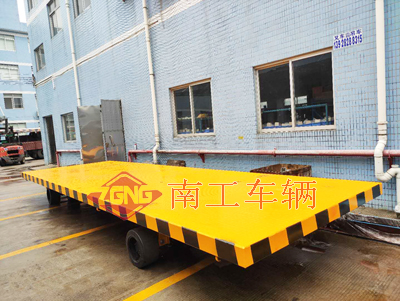 1675819120207555.jpg 20吨重型全挂爱体育官方网站I.jpg