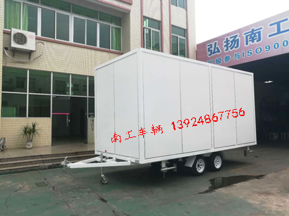 1.5吨白色厢式爱体育官方网站i.jpg