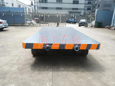 25吨重型工业爱体育官方网站全挂式牵引拖车底盘带牵引环1I.jpg