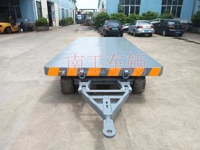 25吨重型工业爱体育官方网站全挂式牵引拖车底盘带牵引环4I.jpg