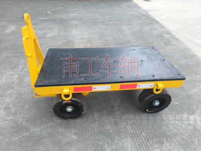 2吨小型爱体育官方网站带胶垫3I.jpg