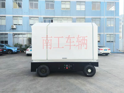 2吨电动爱体育官方网站 飞翼式工具拖车3I.jpg