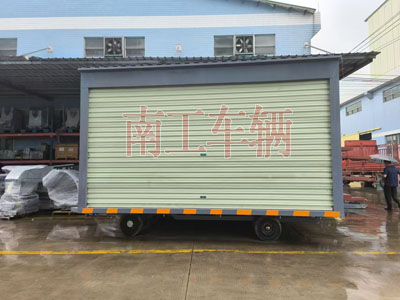 10吨箱式爱体育官方网站两侧带卷帘门3I.jpg