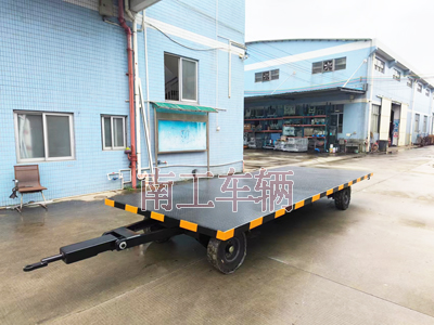 6吨牵引爱体育官方网站 工业全挂拖车1I.jpg