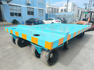 18吨重型爱体育官方网站 四个转盘工具拖车2I.jpg