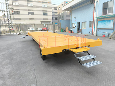 10吨爱体育官方网站带液压支腿铝全金伸缩梯工具车1I.jpg