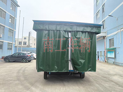 5吨雨篷拖车 牵引爱体育官方网站3I.jpg