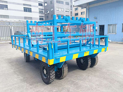 15吨牵引爱体育官方网站护栏型工具拖车3I.jpg