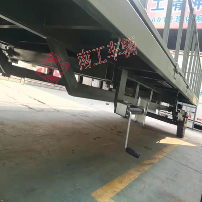 5吨护栏爱体育官方网站军绿色4I.jpg