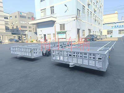8吨骨架式牵引爱体育官方网站带小框白色2I.jpg
