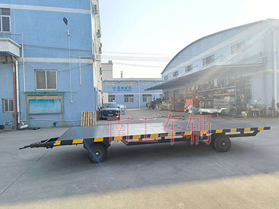 8吨牵引爱体育官方网站 工业用工具拖车无动力4I.jpg