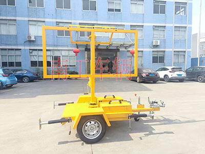 手动升降ED广告拖车 交通诱导屏拖车底盘3I.jpg