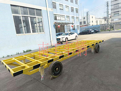 4吨骨架式爱体育官方网站牵引工业拖车底盘3I.jpg